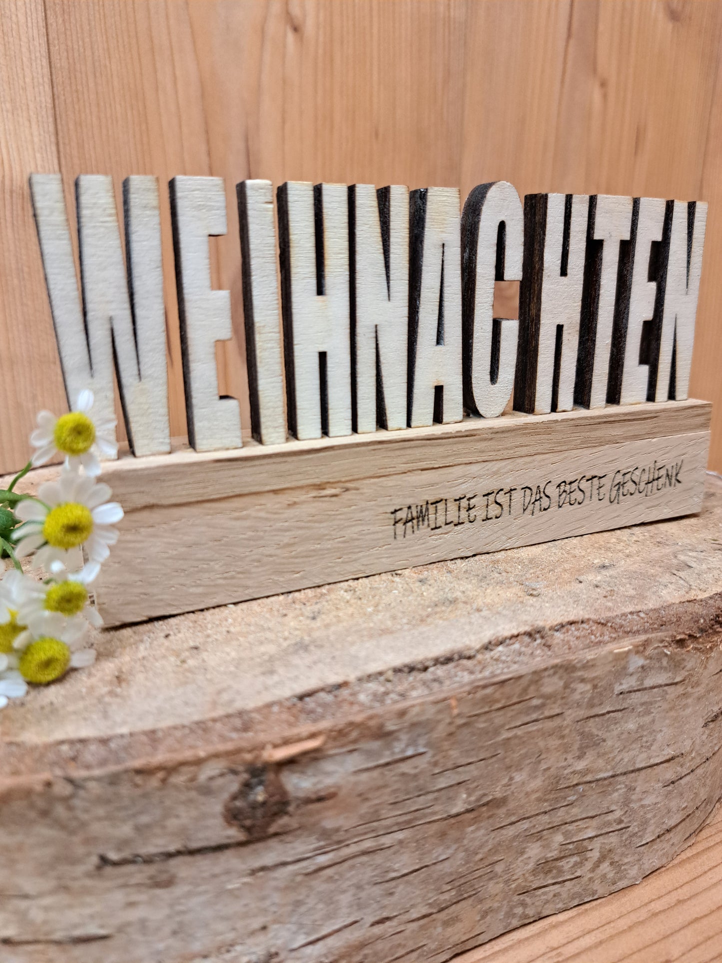 Geschenkidee Weihnachten: Holzdekoration mit besonderer Botschaft