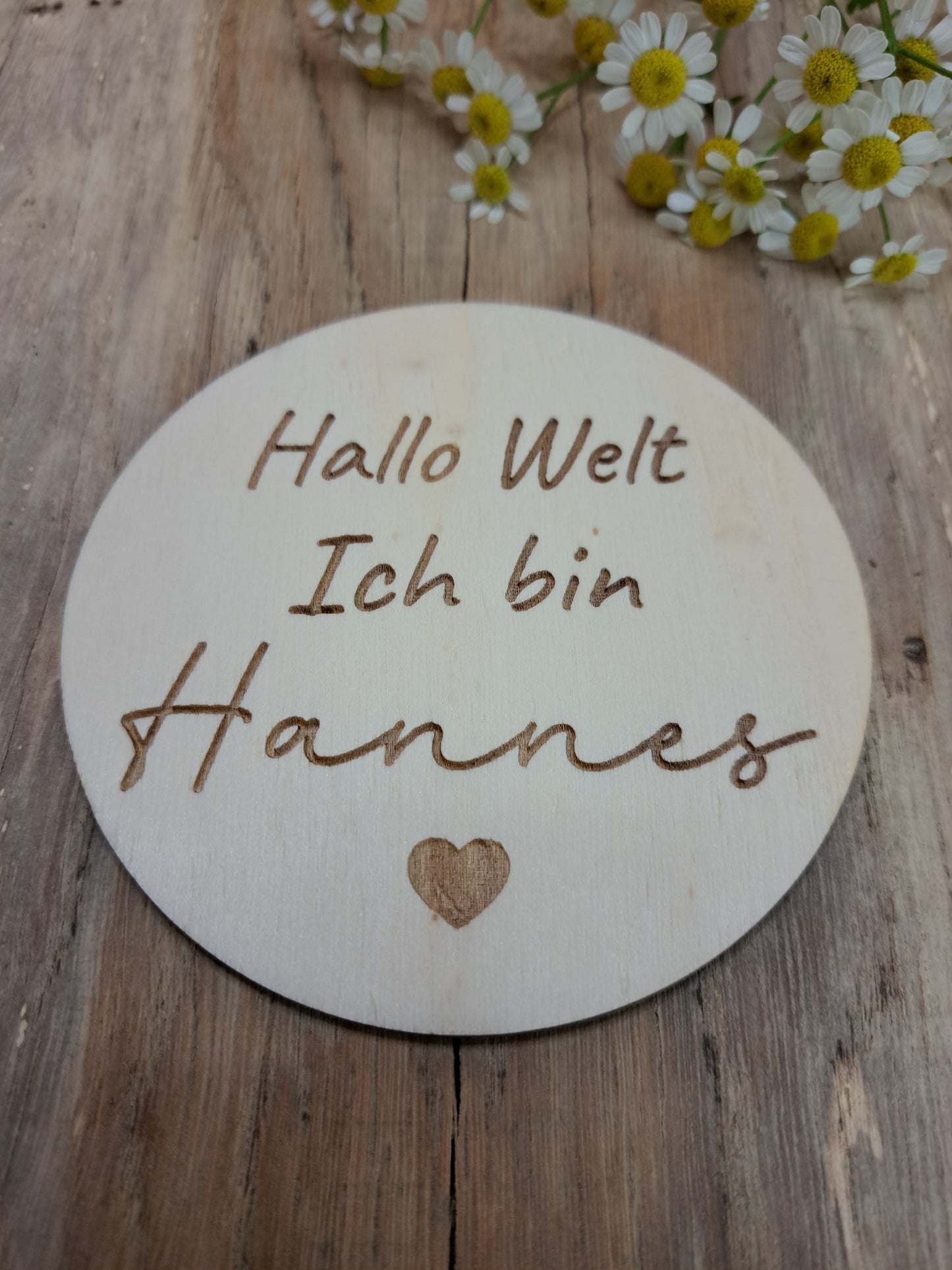 Personalisiertes Holzschild „Hallo Welt“