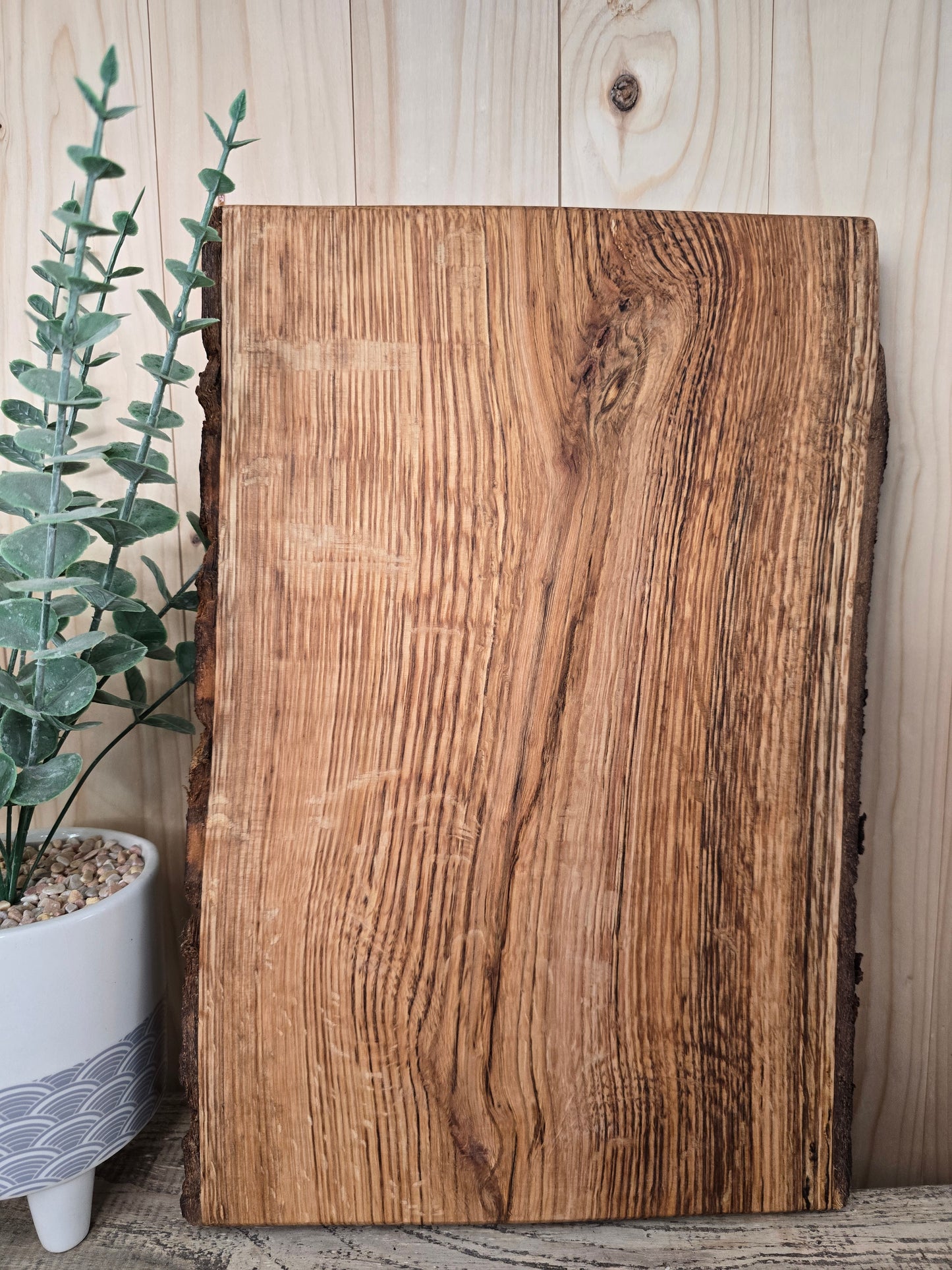 Lallstadt– Wand-Flaschenöffner aus Holz mit Gravur )