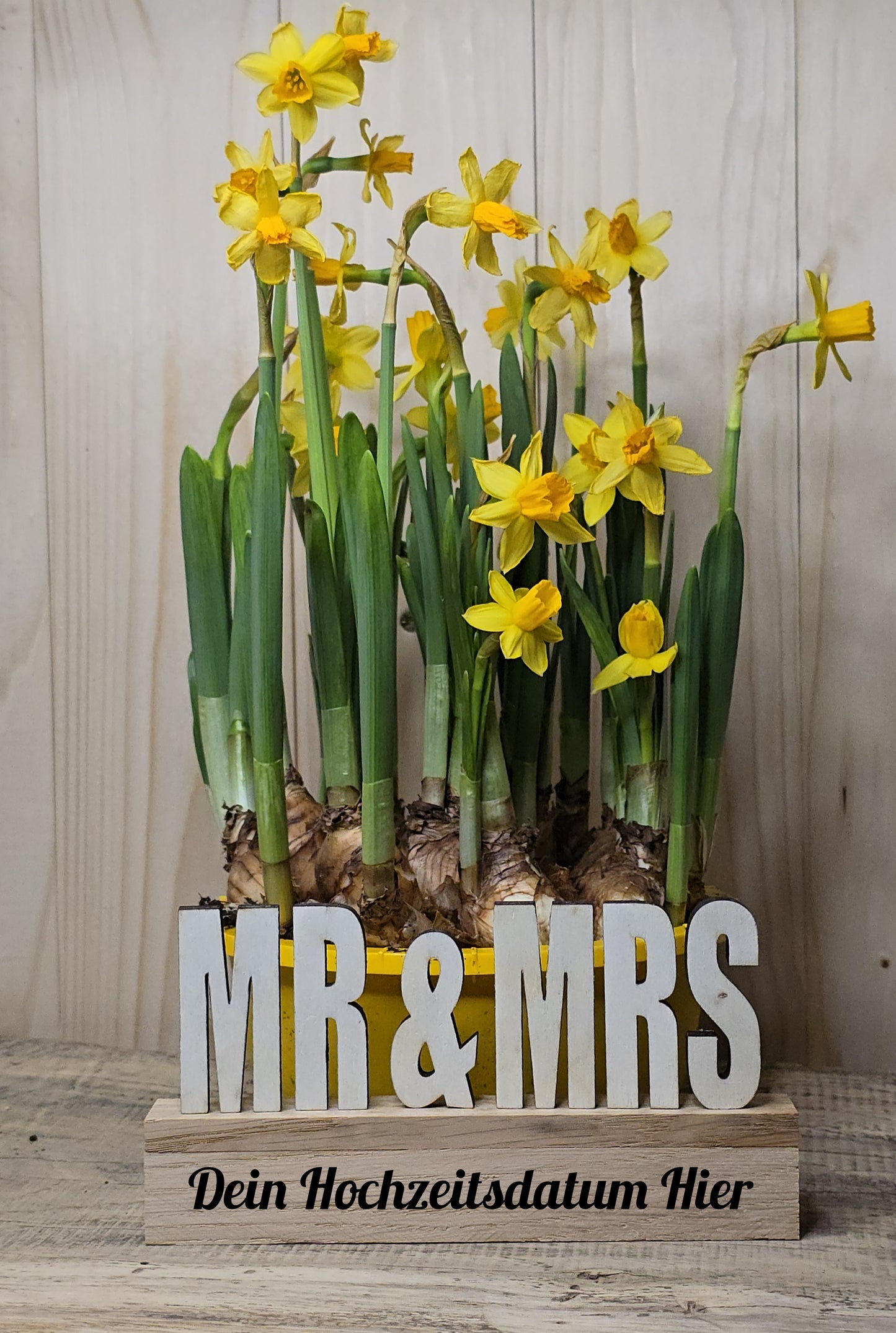 Personalisierbare "Mr. & Mrs." Hochzeitsdeko – Dein Wunschtext für einen besonderen Touch!
