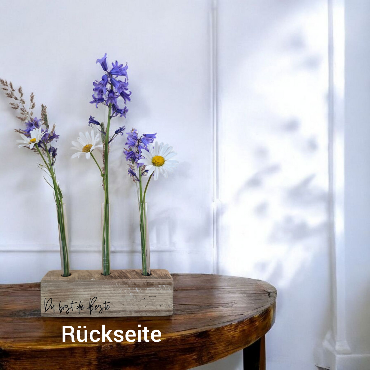 Blumenständer „Blümchen für dich" – Holzblock mit Reagenzgläsern