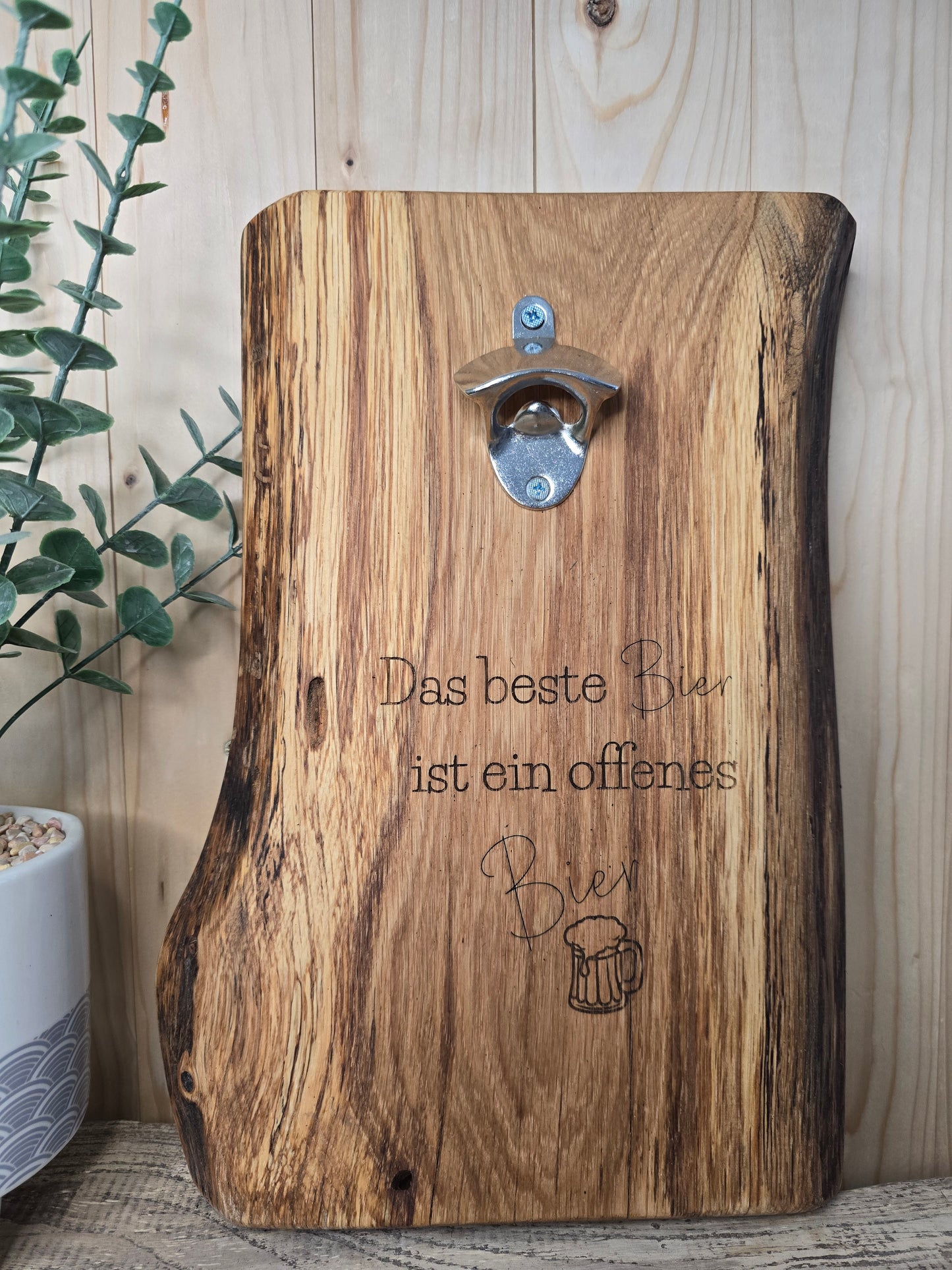 Beste Bier - Wand-Flaschenöffner aus Holz mit Gravur