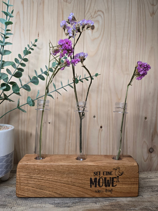 Holzvase „Sei eine Möwe“ mit Reagenzgläsern – handgemachte Deko aus Holz