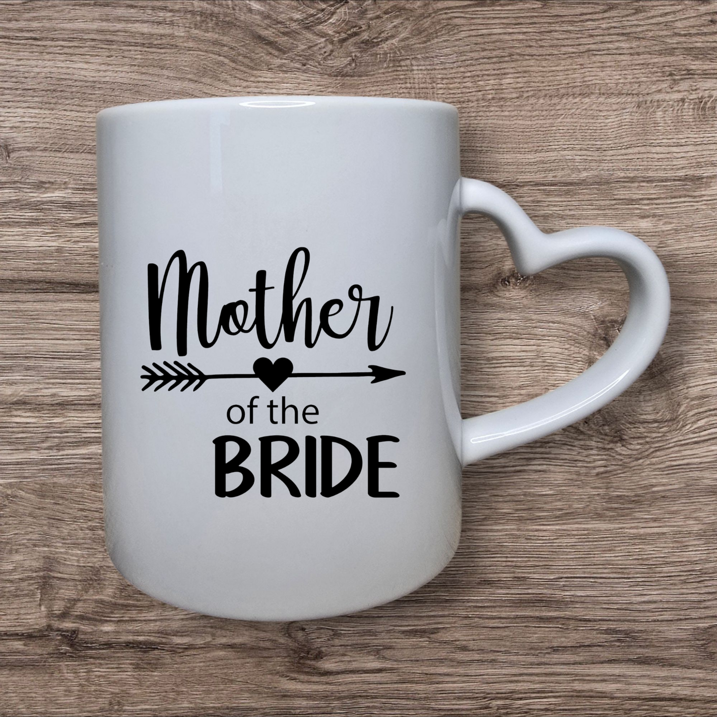 Tasse „Mother of the Bride“ mit Herzgriff – Ein liebevolles Geschenk zur Hochzeit