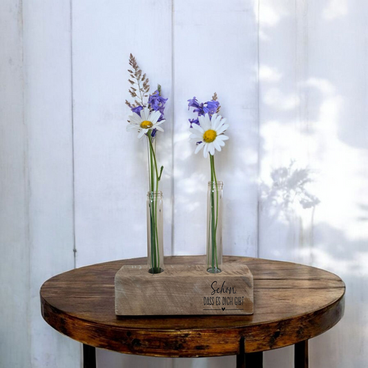 Blumenständer „Schön, das es dich gibt“ oder „Wundervoll“ – Holzblock mit Reagenzgläsern