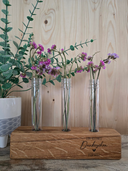 Blumenständer „Dankeschön, für all die großen und kleinen Dinge“  – Holzblock mit Reagenzgläsern