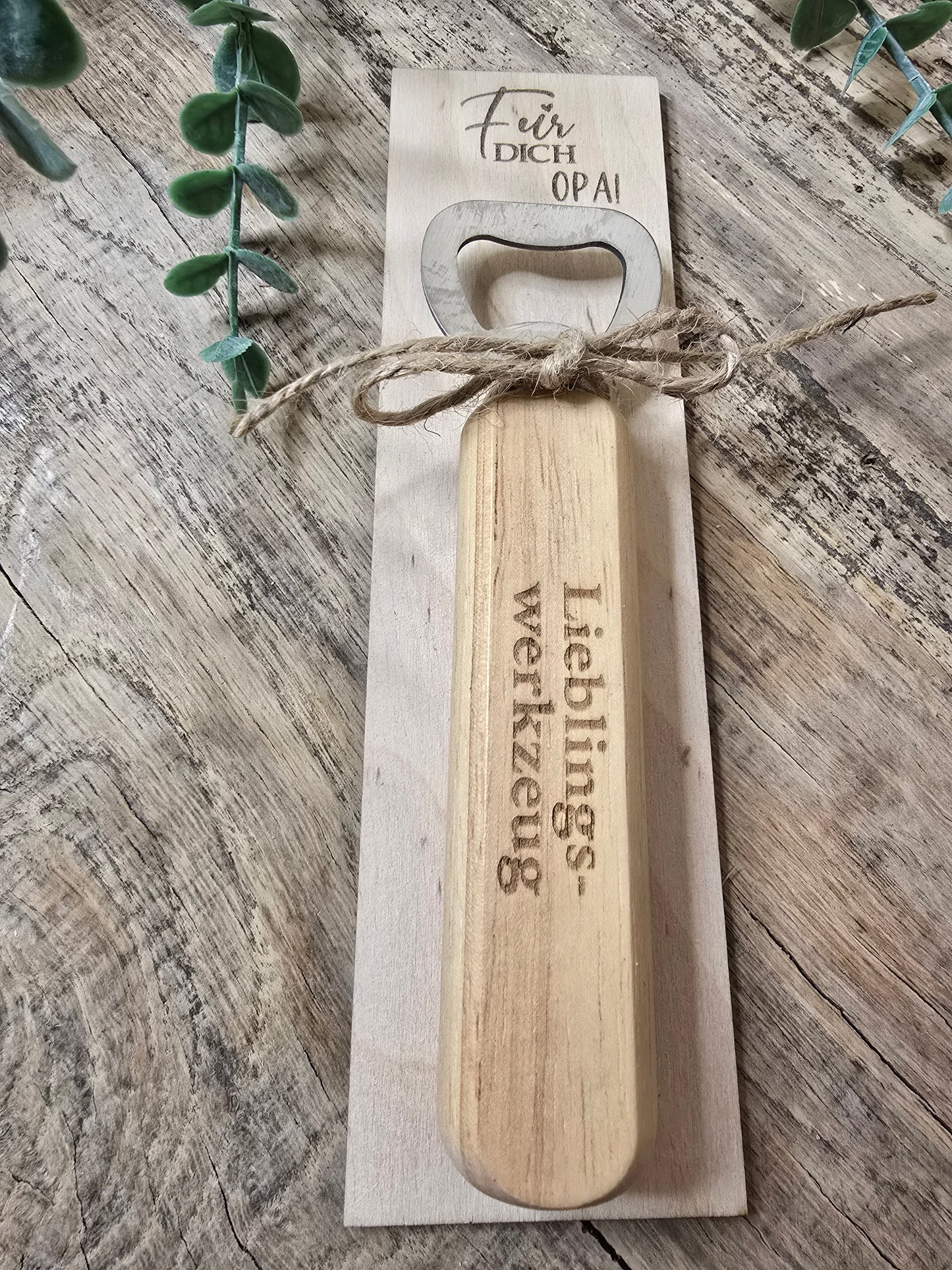 Personalisiertes Bieröffner-Geschenk für Opa – „Lieblingswerkzeug“